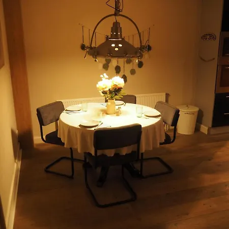 Amsterdam 25 Min , 10 Minutes 2 Bedrooms Апартаменты *