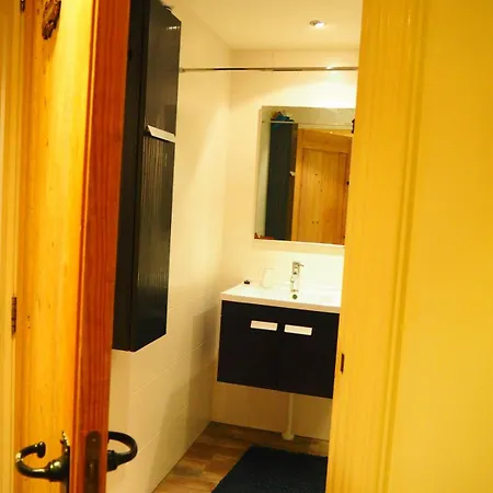 Amsterdam 25 Min , 10 Minutes 2 Bedrooms * Акерслот