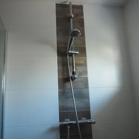 Amsterdam 25 Min , 10 Minutes 2 Bedrooms *