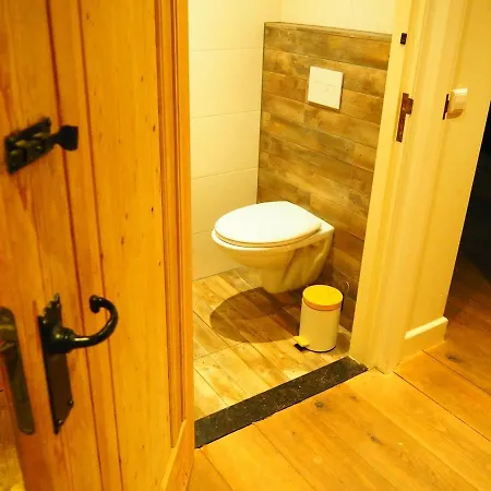 Amsterdam 25 min , Beach 10 Minutes 2 bedrooms