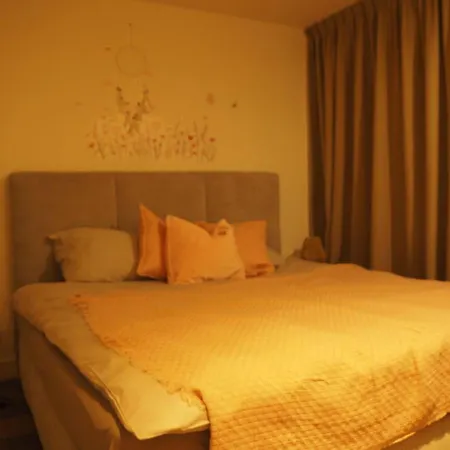 Amsterdam 25 Min , 10 Minutes 2 Bedrooms Апартаменты *